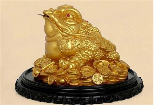 Mơ thấy cóc vàng nên đánh con nào để mang tài lộc về nhà? 2 mơ thấy cóc vàng