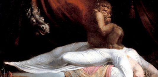 Incubus- Truyền thuyết đáng sợ về tên quỷ nam háo sắc Incubus là gì, Trái ngược với Incubus, Succubus là gì