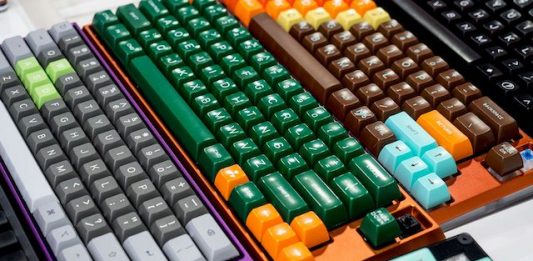 Key PBT là gì? Vì sao bàn phím này lại ngày càng phổ biến hơn? Key PBT là gì?